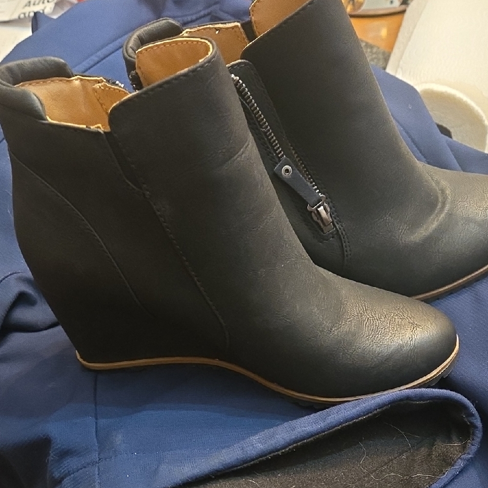 Naturalizer Dark Wedge Ankle Boots